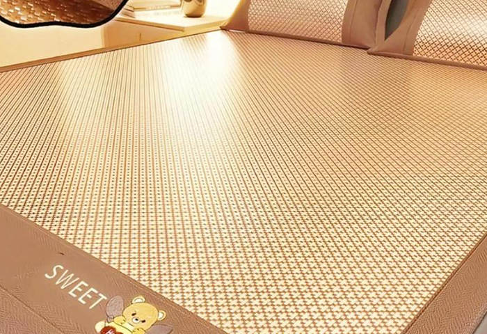 冰丝凉席：晒太阳的最佳选择